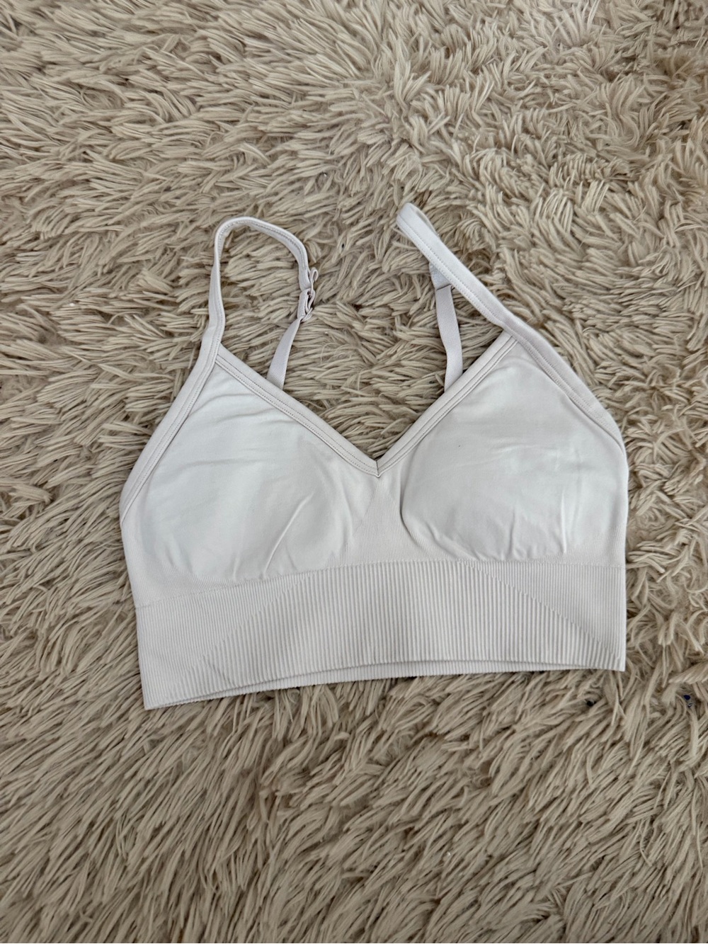 Lululemon NWT Ebb to Street Bra C/D Size 2